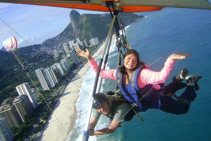 Hang Gliding Tour from Rio de Janeiro