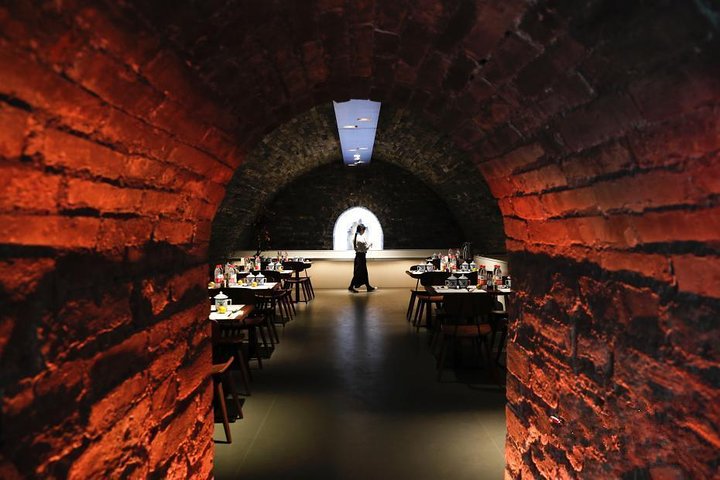 In-depth Forbidden City tour with Royal Icehouse Lunch