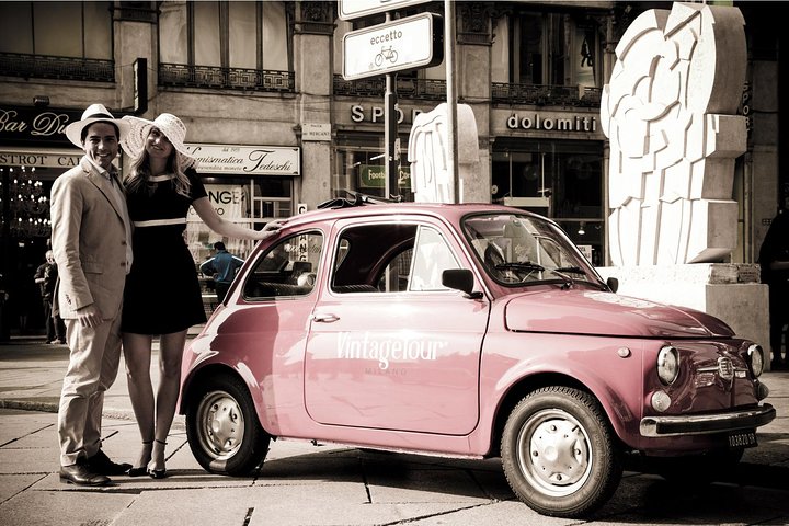 2 hour Vintage Fiat 500 Central City Tour in Milan