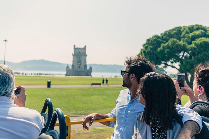 Lisbon: Hop-On Hop-Off Tour Bus with Three Routes Including Tram