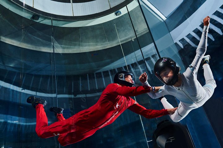 Ontario Indoor Skydiving Experience with 2 Flights & Personalized Certificate