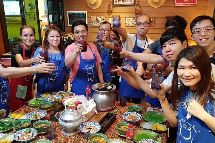 Sompong Thai Cooking School: Hands-On Culinary Experience