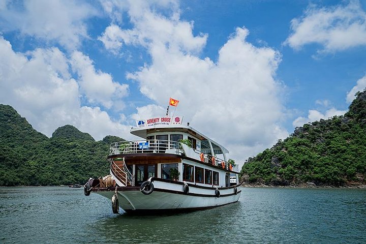 Halong Bay Day Tour With Titop Island, Cave, Kayak & Lunch