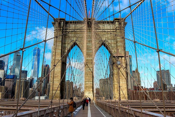 Best of Brooklyn Walking Tour: Historic Bridge, DUMBO & Heights