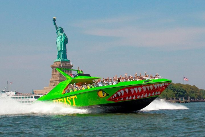 Circle Line: NYC BEAST Speedboat Ride