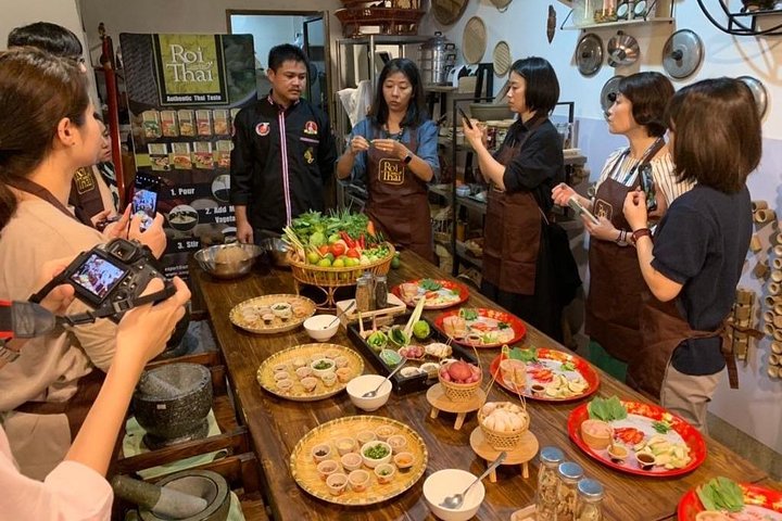 Thai Cooking Class at Tingly Thai Cooking School in Bangkok