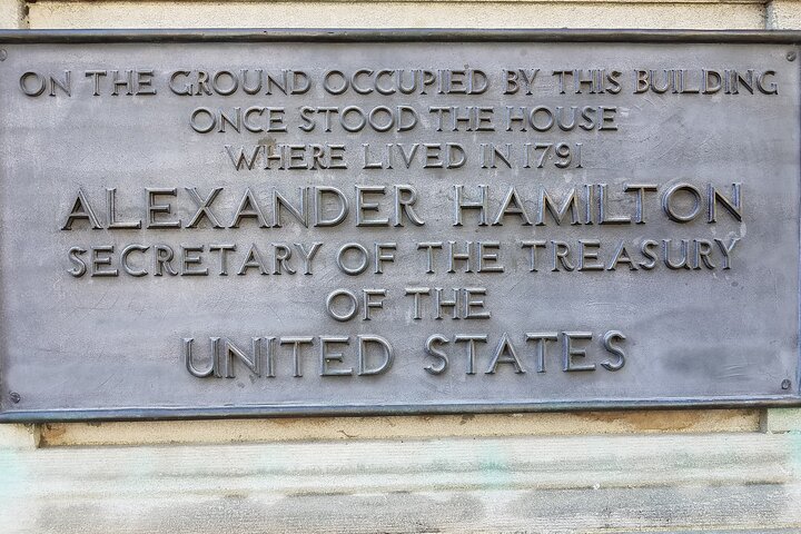 Small-Group Alexander Hamilton Public Walking Tour in Philadelphia