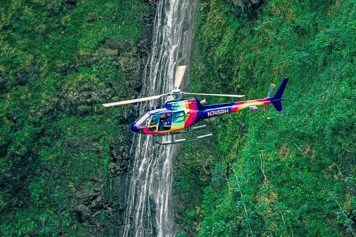 Oahu: 60 Min Royal Crown Helicopter Tour - Doors Off or On