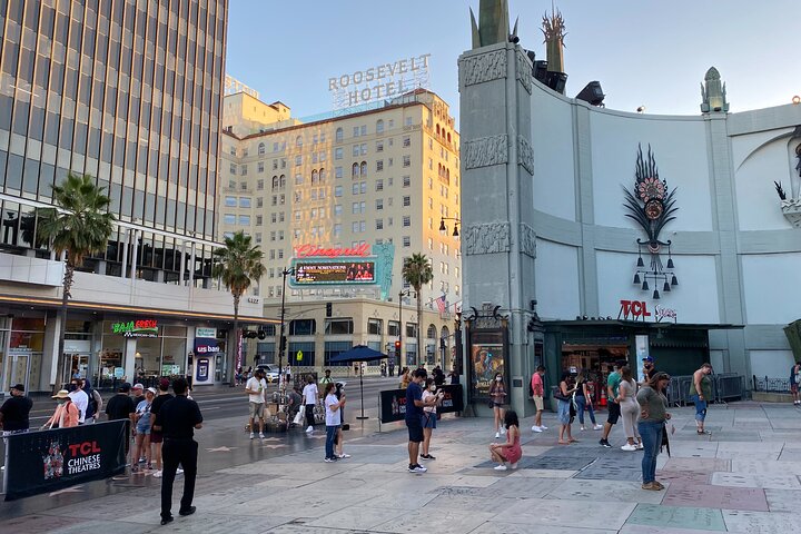 Haunted Hollywood Walking Tour: True Crime and Creepy Tales