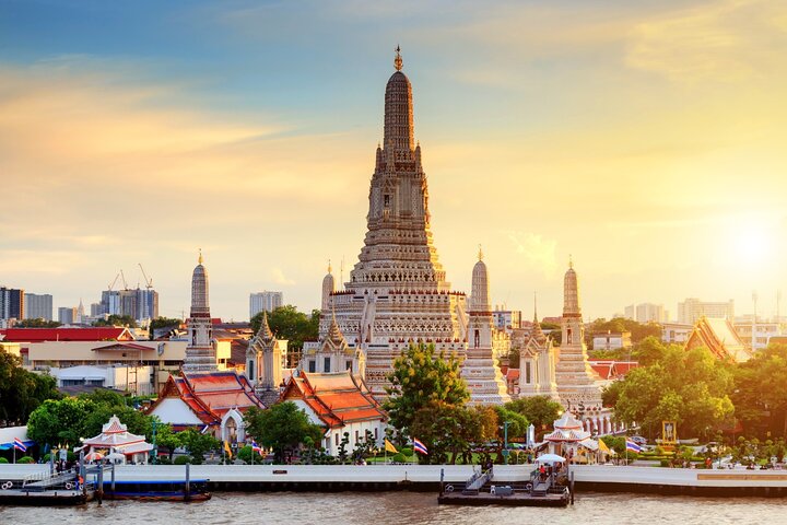 Wat Arun Self-Guided Walking Tour (entry not incl.)