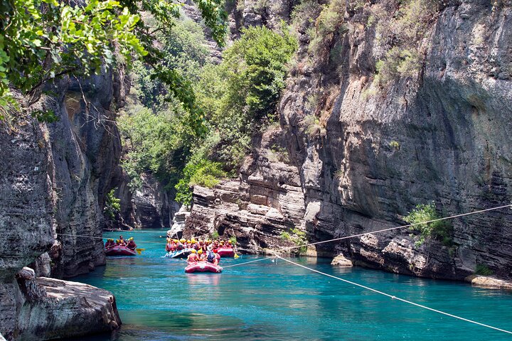 Family Rafting Trip at Köprülü Canyon Incl. Lunch from Alanya
