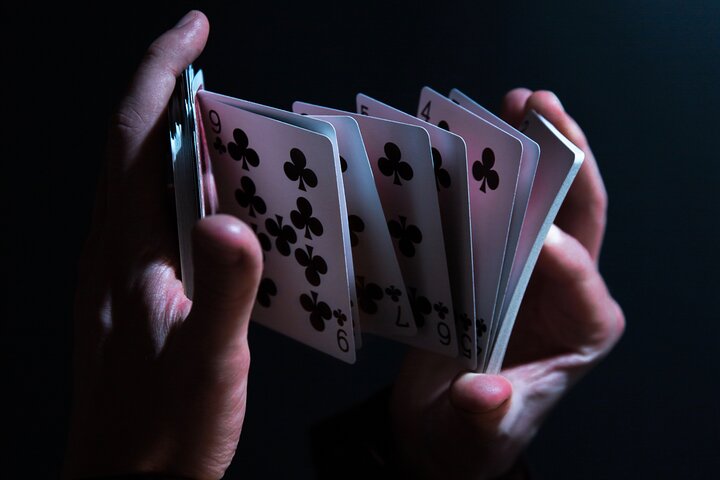 Magic Up Close Early Show at Las Vegas Magic Theater