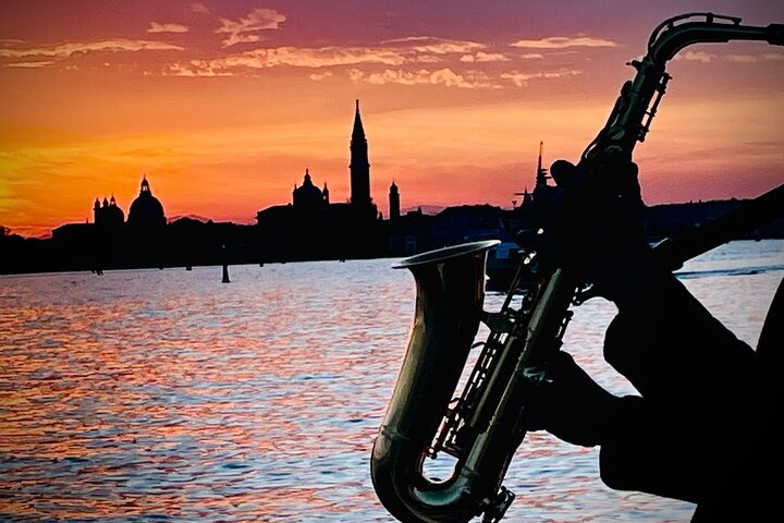 Sunset Jazz Catamaran Cruise with Aperitivo and Live Saxophone