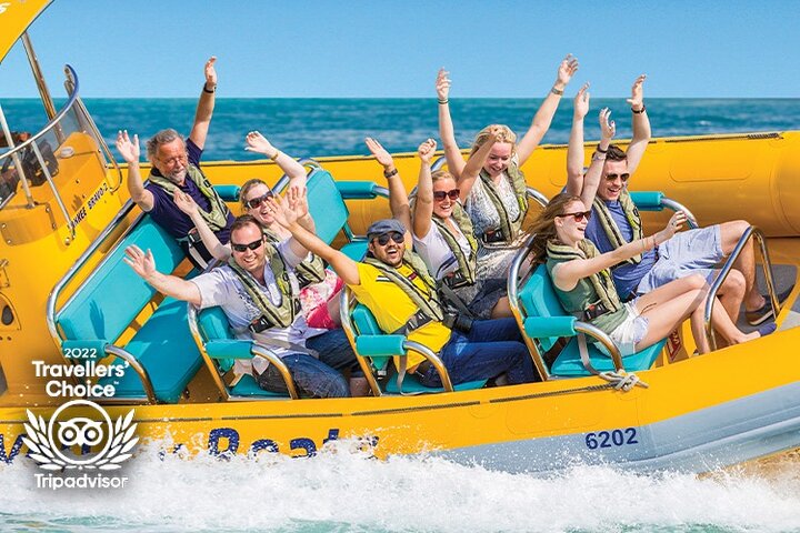 45-Minute Thrilling Speedboat Tour to Atlantis Hotel