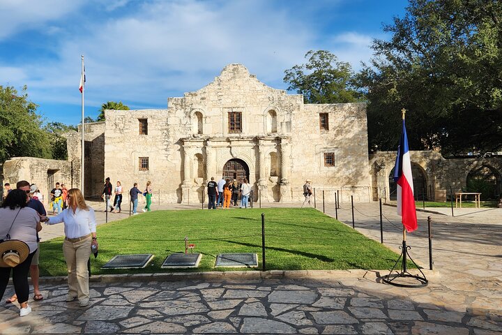 Historic San Antonio Audio APP and GPS Private Self Guided Tour
