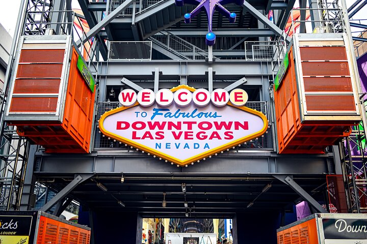 Downtown Las Vegas Food Tour of 6 Iconic Dishes & Hidden Gems