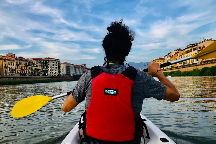 Kayak tour on the river Arno, Pisa (aperitif upon request)