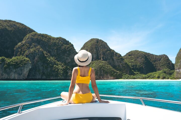 Phuket: Wow Andaman Snorkeling Trip to Phi Phi & Bamboo Islands