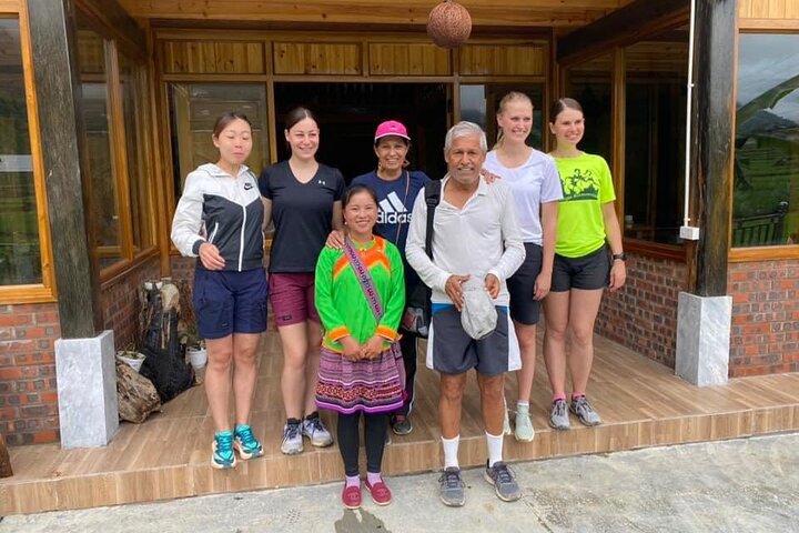 Sapa Trekking Tours 2 Days 1 Night (Cabin Bus+Bungalow Overnight)