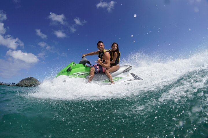 Parasailing and Jetski Experience in Maunalua Bay