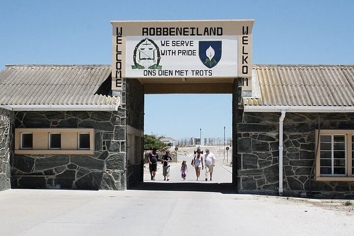 Robben Island & Table Mountain Tour – Tickets & Transfers