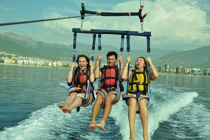 Small Group Parasailing Adventure in Alanya