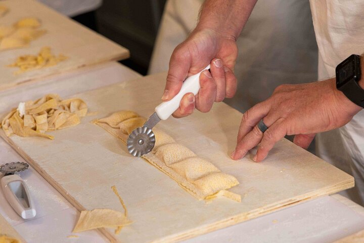 Fettuccine Ravioli and Tiramisu Cooking Class in Rome