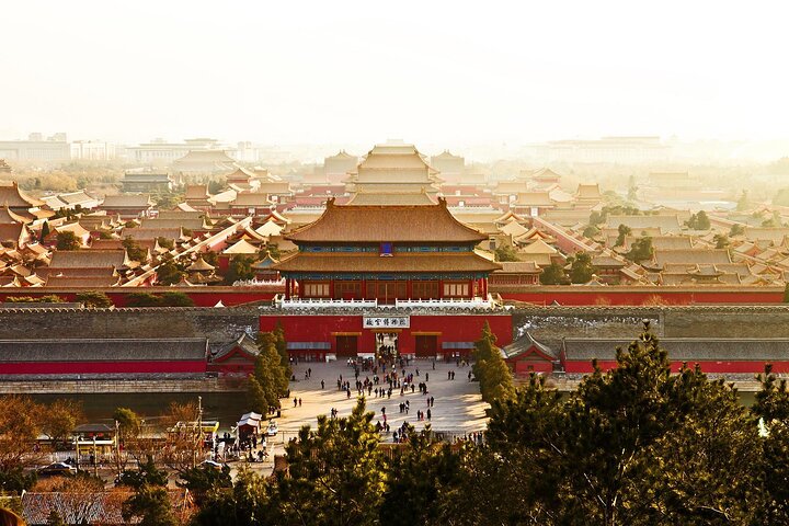 Forbidden City Private Walking Tour with Optional Sights