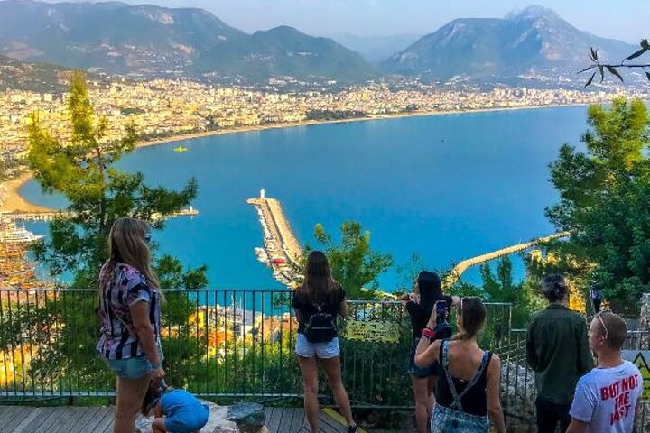 Alanya City Tour with Castle Cable Car and Cleopatra Beach