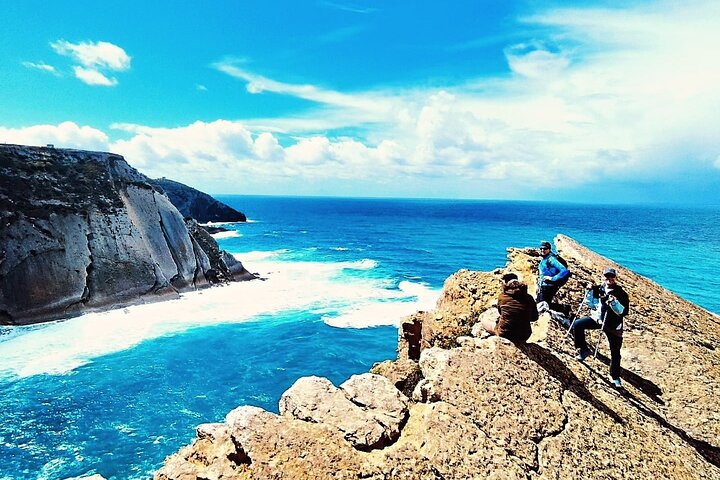 Jurassic Hiking tour to footprints of dinosaur in Espichel Cape