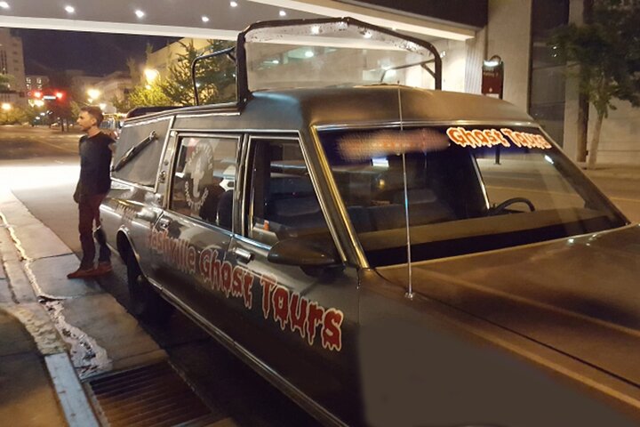Nashville Haunted Hearse Ghost Tour 1 Hour Shared