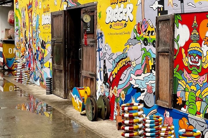 A Self-Guided Tour of Bangkok's Most Picturesque Sights