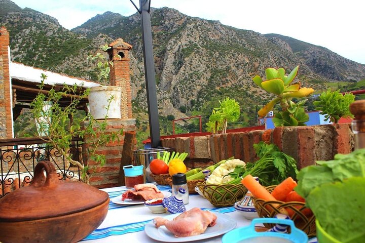 Chefchaouen Private Cooking Class with Mountain View