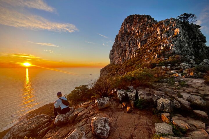Lion's Head Sunrise / Sunset Hike