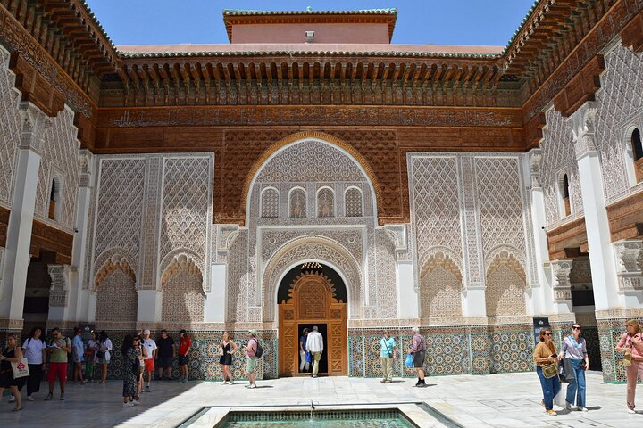 Marrakech: Ben Youssef Madrasa, Jardin Secret & Souks Guided Tour