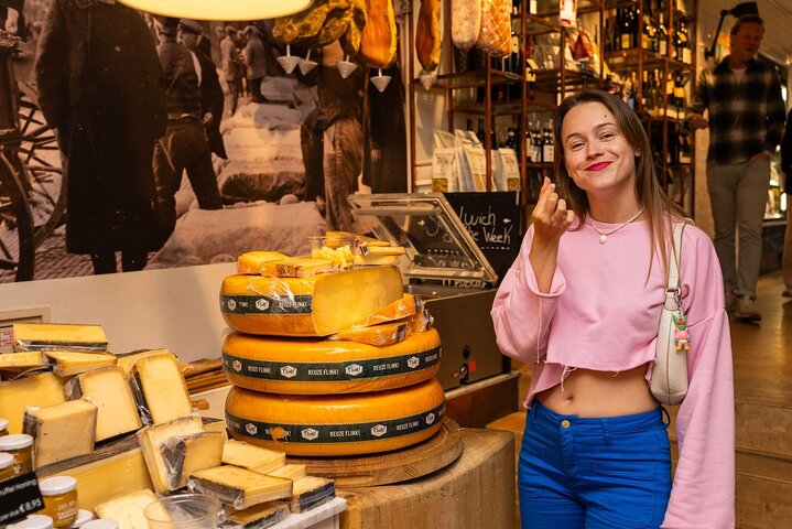 10 Tastes of Amsterdam: Food Tour by UNESCO Canals and Jordaan