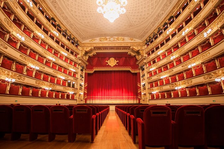Visit to La Scala Milanese Theater and Culture