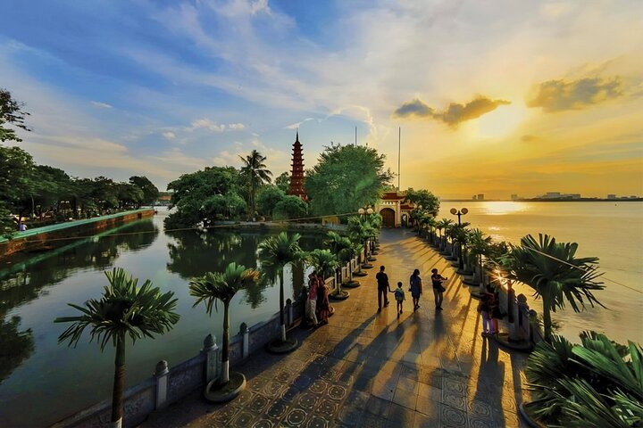 1 Day Guided Tour to Ha Noi City