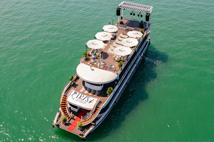 HALONG BAY LUXURY IRIS CRUISE DAY TRIP-BEST SELLER: Kayak, Music