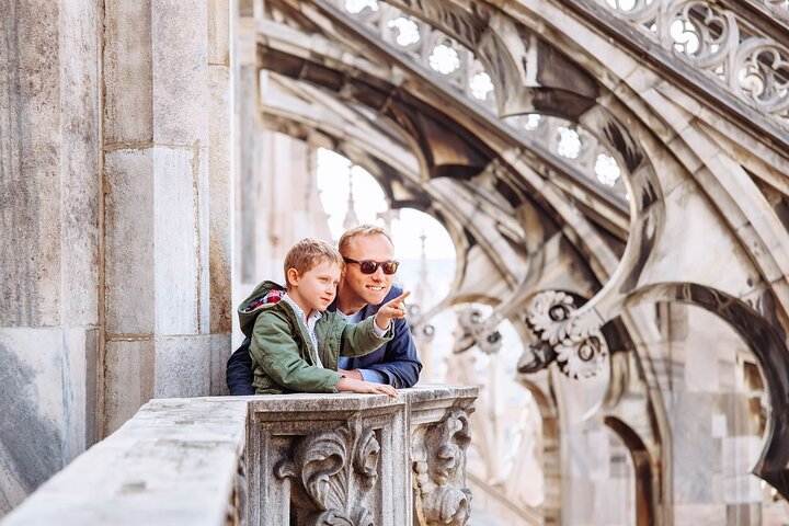 Milan Kids Tour: Duomo Rooftop, Gelato Tasting & Leonardo Museum