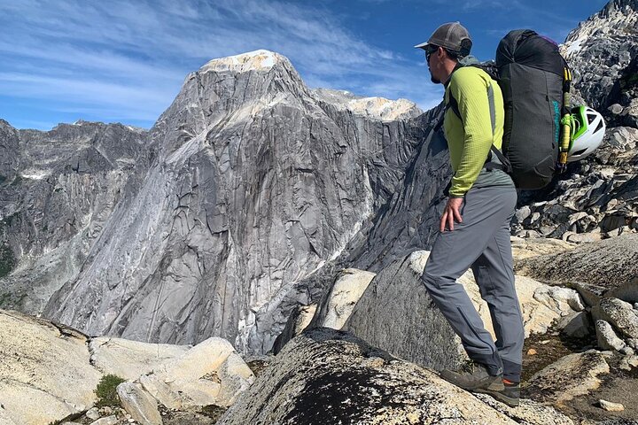 Great Walls Private Rock Climbing Adventure in Cochamó
