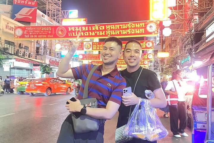 Bangkok Night Tour Michelin Street Food Chinatown by Tuk Tuk