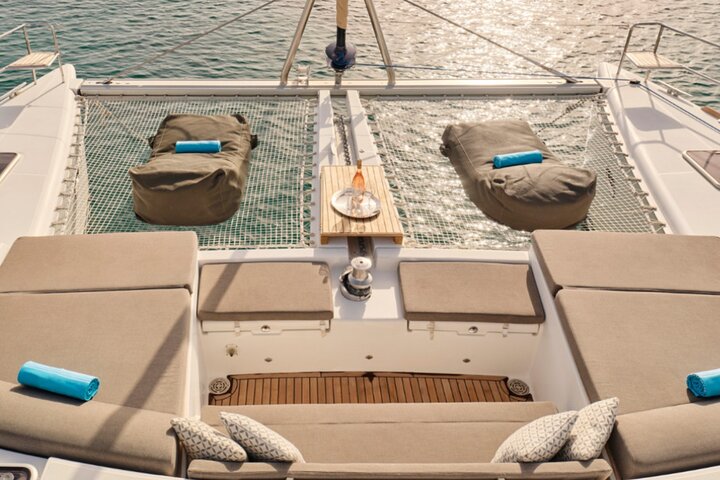 Heraklion: Sunset Dia Catamaran Cruise by Top-50 Greek Chef