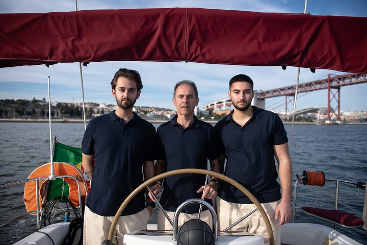 2 Hours Private Sailing Tour with Wine and Snacks