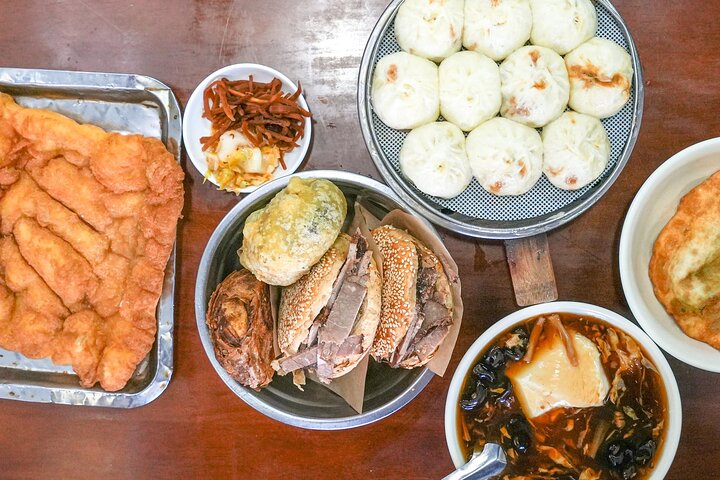 Beijing Hutong Breakfast Food Tour