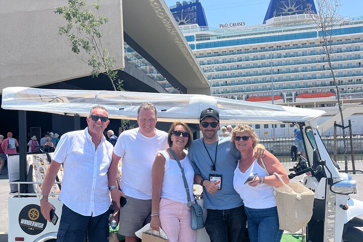 Discover Lisbon with a Local: Private 3-Hour City Tour