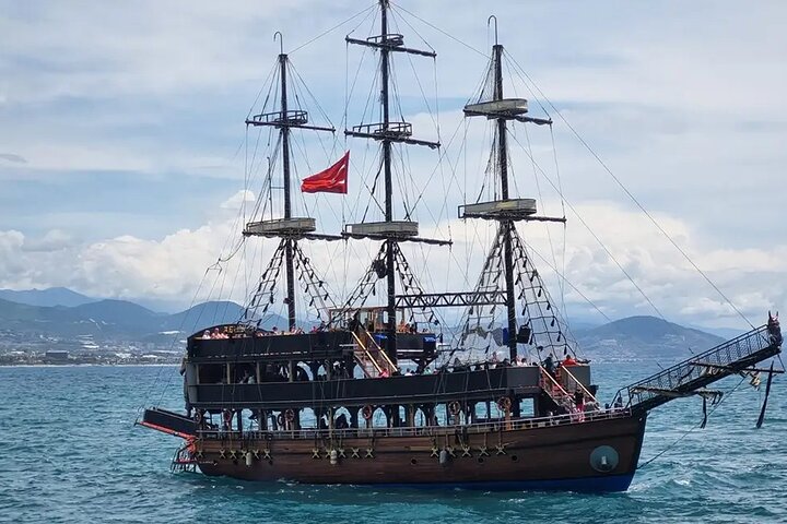 All Inclusive Alanya Pirate Boat Tour with Lunch and Drinks