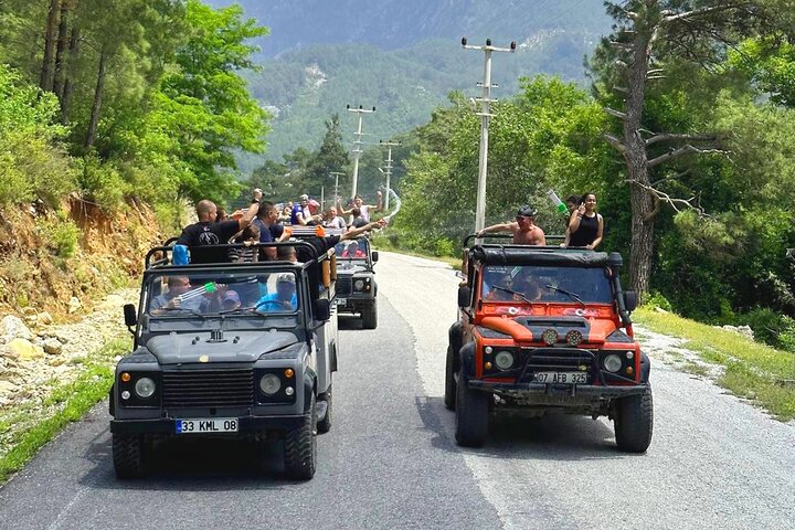 Alanya Jeep Safari with Off-Road, Lunch & Roundtrip Transfer