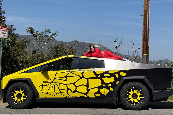 30-Minute Driving Tour: Explore Los Angeles in a Cybertruck