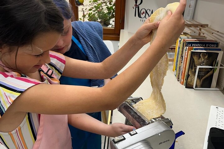 Italian Cooking Class in Rosa's colorful home